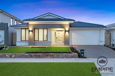 124 Yeungroon Bvd, Clyde North, VIC 3978