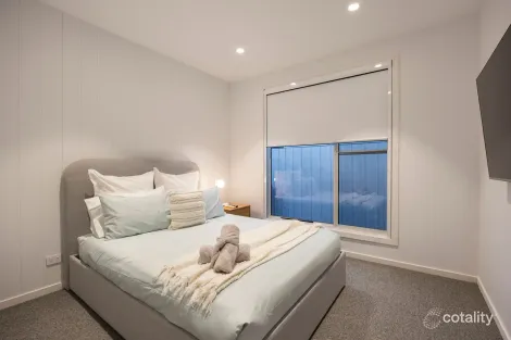Property photo of 2/36 Grenville Grove Capel Sound VIC 3940