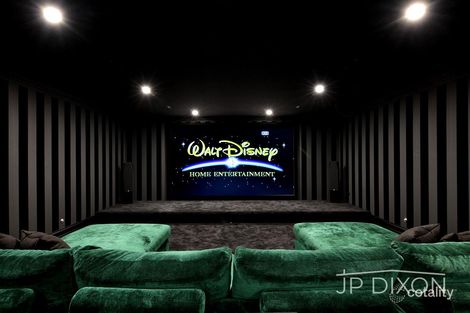 Property photo of 15 Newbay Crescent Brighton VIC 3186