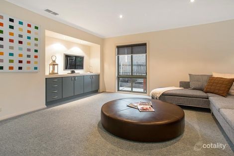 Property photo of 71 Shepherd Road Glen Waverley VIC 3150