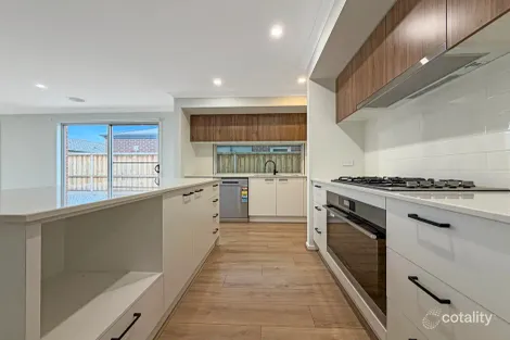 36 Verona Gr, Armstrong Creek, VIC 3217