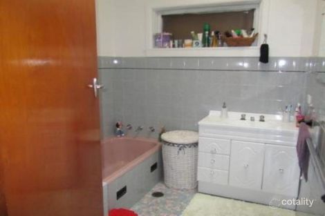 Property photo of 5 Peter Crescent Greenacre NSW 2190