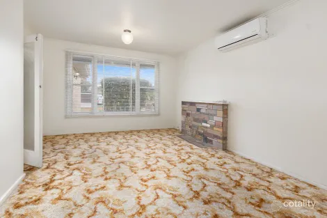 Property photo of 18 Robert Street Chadstone VIC 3148