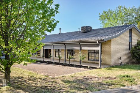 Property photo of 2 Beardsmore Place Gowrie ACT 2904