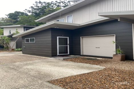 Property photo of 1/16 Boondoon Crescent Ocean Shores NSW 2483