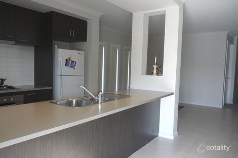 Property photo of 13 Midland Way Craigieburn VIC 3064