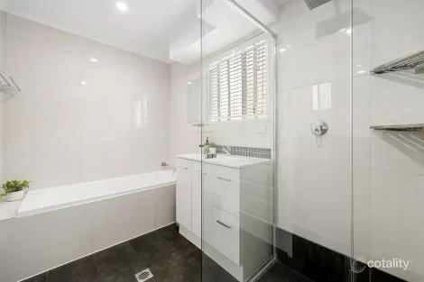 Property photo of 4 Hillcrest Road Mirrabooka NSW 2264