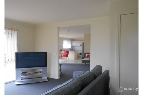 Property photo of 1/7 John Hunter Drive Endeavour Hills VIC 3802