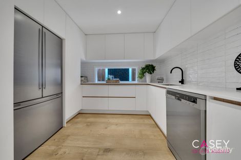 Property photo of 12 Rothesay Avenue Clyde VIC 3978