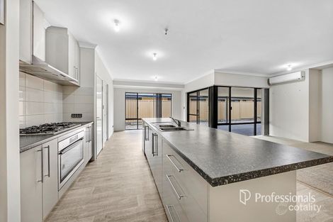 Property photo of 3 Kensington Lane Australind WA 6233