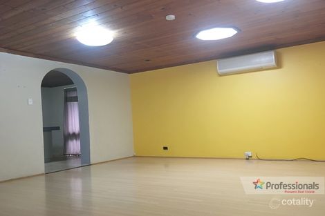 Property photo of 15 Hybanthus Road Riverton WA 6148