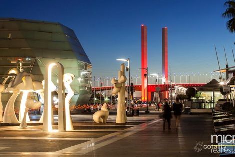 3706/100 Harbour Esp, Docklands, VIC 3008