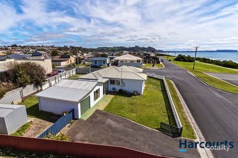 Property photo of 2 Falmouth Street Somerset TAS 7322