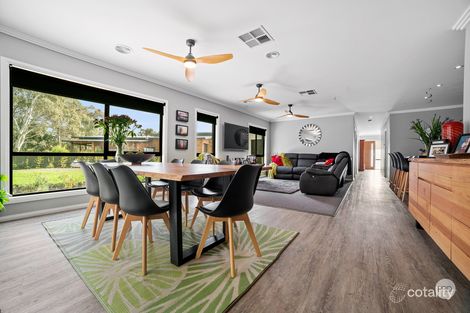 Property photo of 10 Shepherds Glen Strathfieldsaye VIC 3551