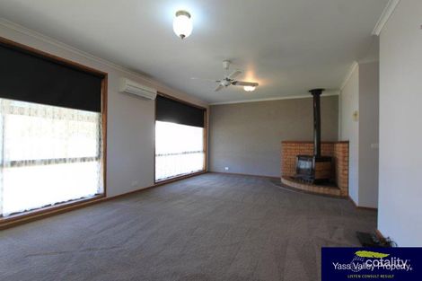 Property photo of 16 McBean Parade Yass NSW 2582