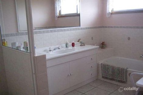 Property photo of 24 Wyndham Avenue Cowes VIC 3922
