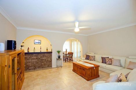 Property photo of 25 Chasselas Avenue Eschol Park NSW 2558