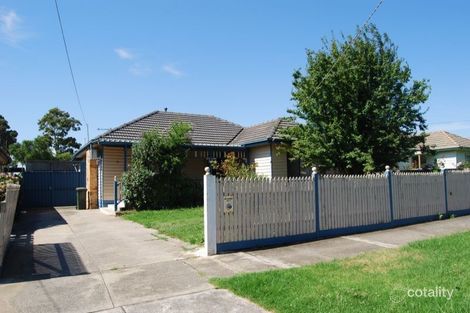 18 Phoenix St, Sunshine North, VIC 3020