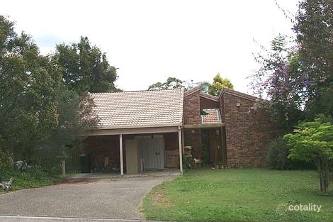 14 Farnworth St, Chapel Hill, QLD 4069
