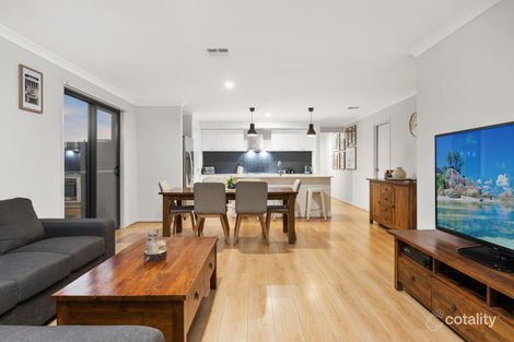 Property photo of 43 Avonbury Circuit Cranbourne West VIC 3977
