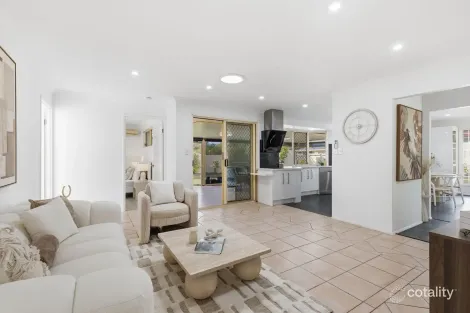 Property photo of 32 Springfield Crescent Parkinson QLD 4115
