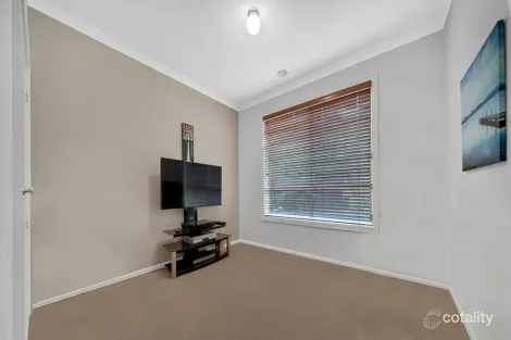 Property photo of 1 Sheffield Way Craigieburn VIC 3064
