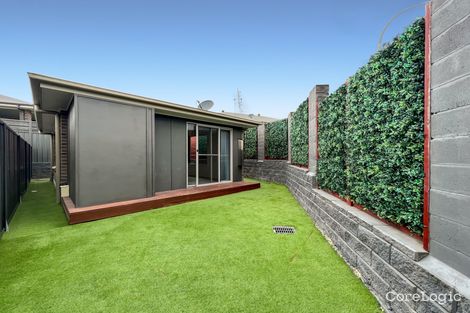 Property photo of 4 Outlook Boulevard Fletcher NSW 2287