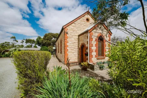 24 Alexander St, Kybunga, SA 5453