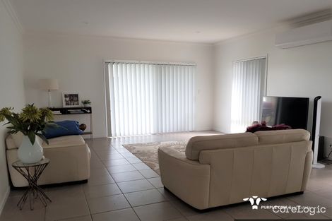 Property photo of 32 Lakeview Place Springfield Lakes QLD 4300