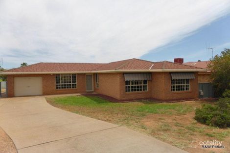 26 Fisher St, Parkes, NSW 2870