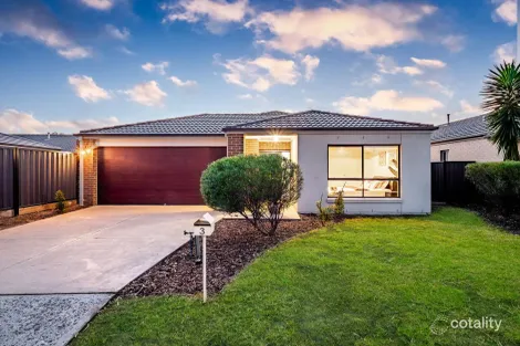 Property photo of 3 Half Moon Crescent Pakenham VIC 3810