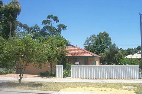 260 Belgravia St, Cloverdale, WA 6105