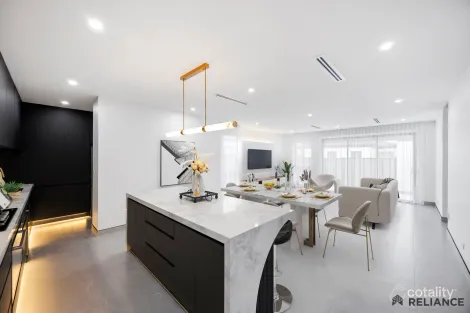 Property photo of 40 Mealie Avenue Mickleham VIC 3064