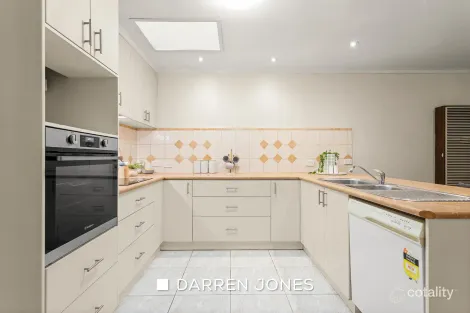 Property photo of 27 Duncan Avenue Greensborough VIC 3088