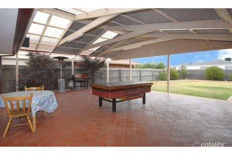 Property photo of 19 Contursi Drive Sydenham VIC 3037