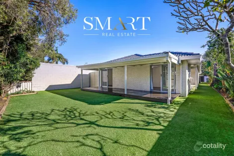 51 Deagon Dr, Runaway Bay, QLD 4216