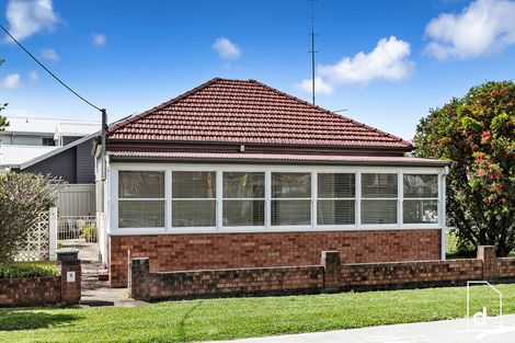 Property photo of 9 Franklin Avenue Bulli NSW 2516
