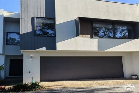 12/1 Flametree Cct, Arundel, QLD 4214