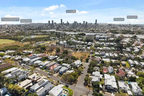 42 DICKENS ST, NORMAN PARK, QLD 4170
