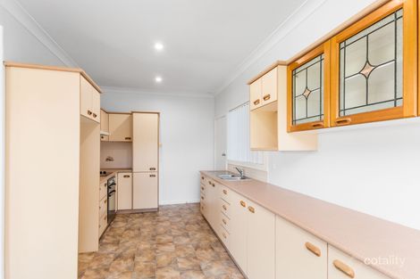 Property photo of 1 Elouera Crescent Kanahooka NSW 2530
