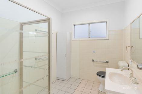 Property photo of 1 Elouera Crescent Kanahooka NSW 2530