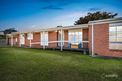 156 Eastbourne Rd, Rosebud, VIC 3939