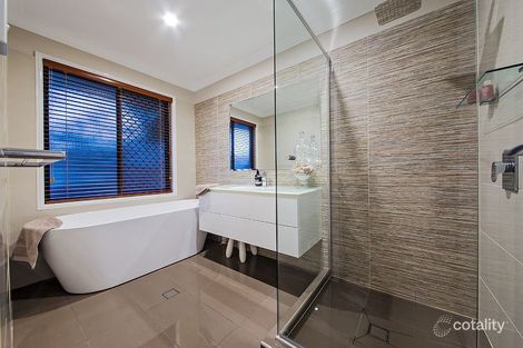 Property photo of 52 Gordon Crescent Wakerley QLD 4154
