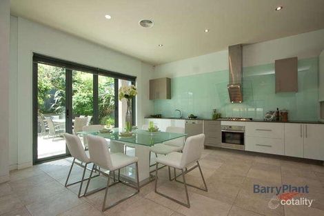 Property photo of 7 Dirkala Retreat Berwick VIC 3806