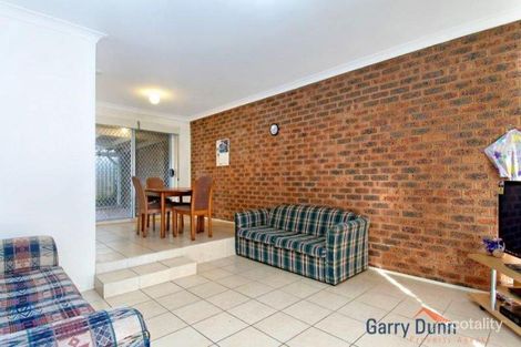 Property photo of 18/4 Jacquinot Place Glenfield NSW 2167
