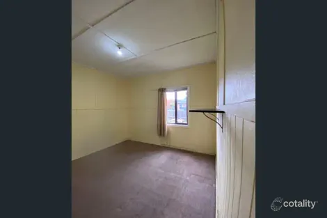 Property photo of 100 Fergus Road Karabar NSW 2620