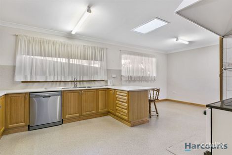 Property photo of 17 Coalville Road Moe VIC 3825