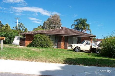 2 Huggins Rd, Thornlie, WA 6108