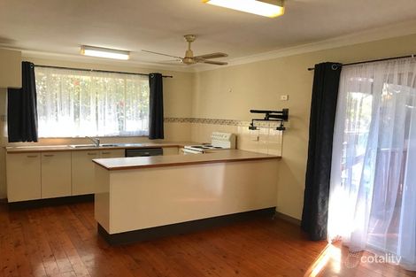 Property photo of 6 Waikiki Close Killarney Vale NSW 2261