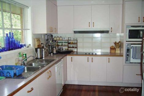 Property photo of 8 Somerset Court Albany Creek QLD 4035